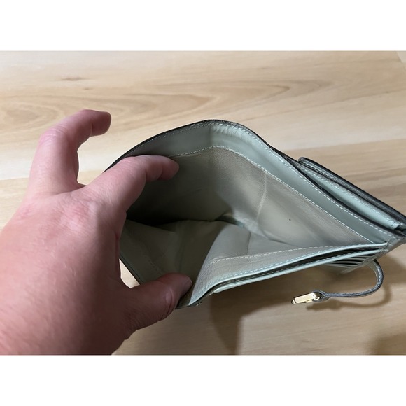 Gucci Patent Leather‎ Compact Wallet Jackie Closure Silver Hardware Light Mint - Picture 10 of 16